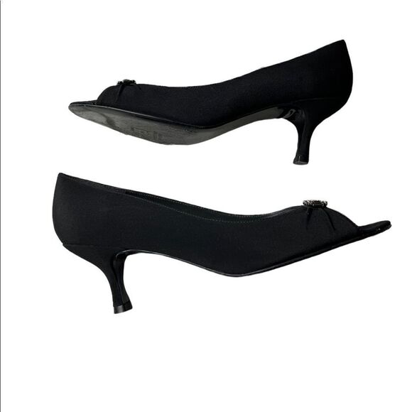 Black Stuart Weitzman Peep Toe Pump w/Crystal Embellishments Great Condition - Picture 10 of 15
